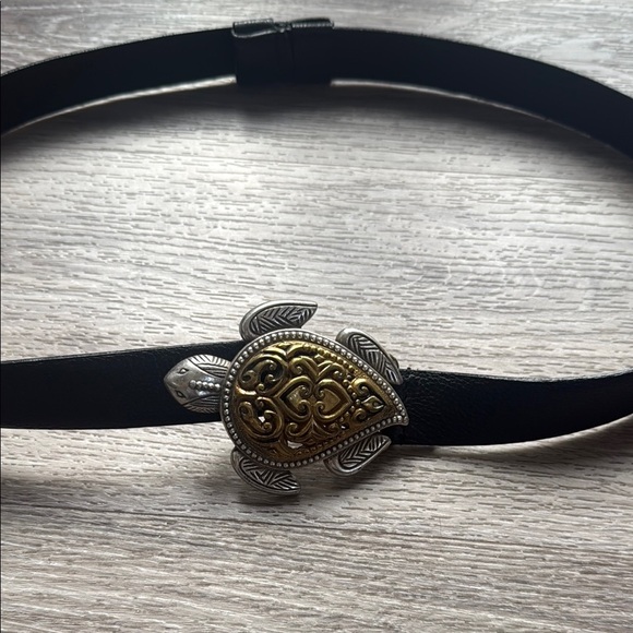 Black Leather Belt with Gold and Silver Turtle Buckle 36.5” - Picture 1 of 8